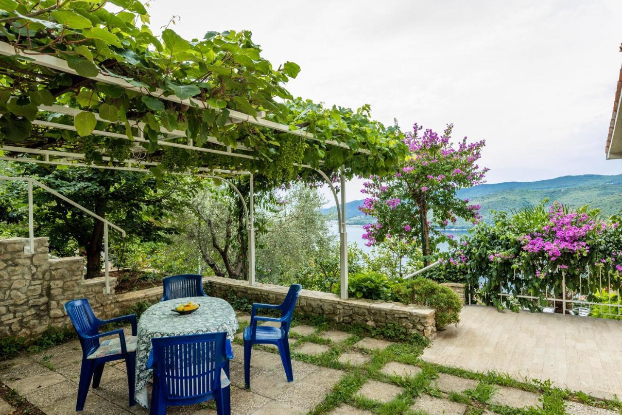 Apartments Mandica Rabac Exterior photo