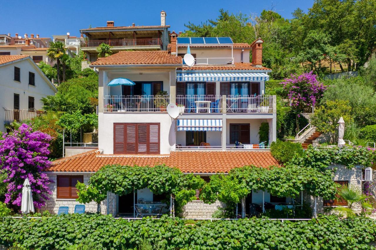 Apartments Mandica Rabac Exterior photo