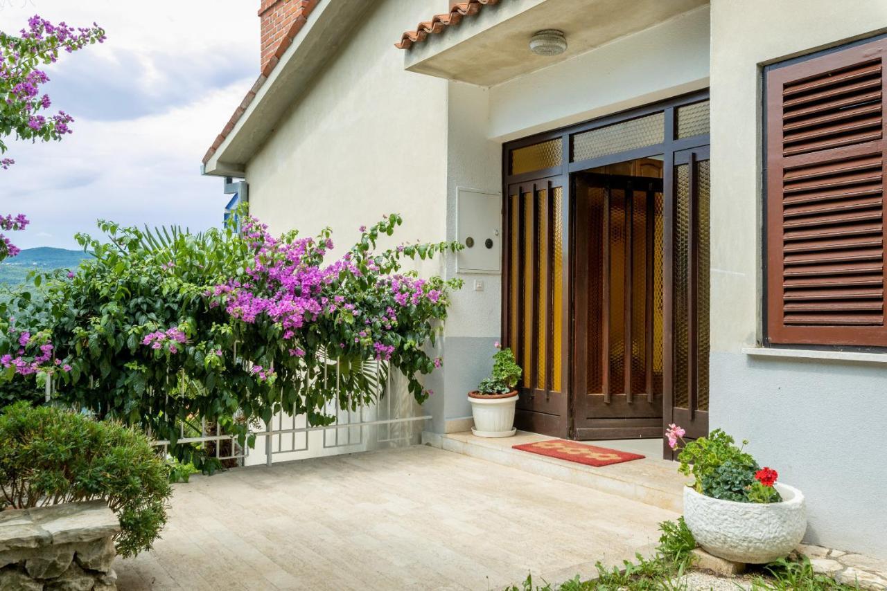 Apartments Mandica Rabac Exterior photo