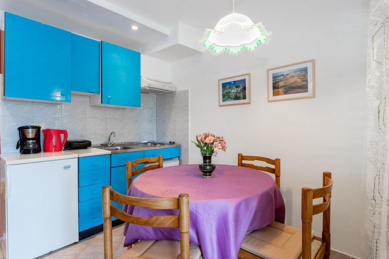 Apartments Mandica Rabac Exterior photo