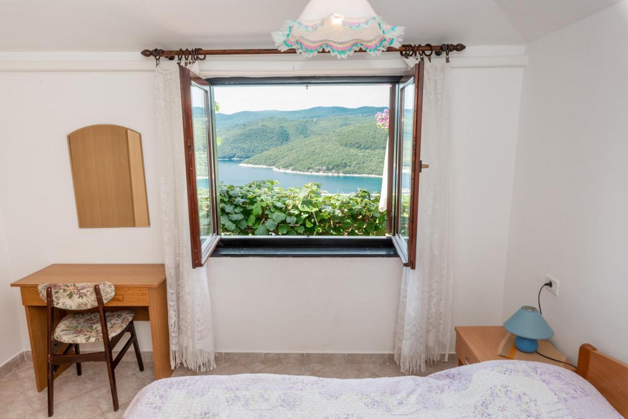 Apartments Mandica Rabac Exterior photo