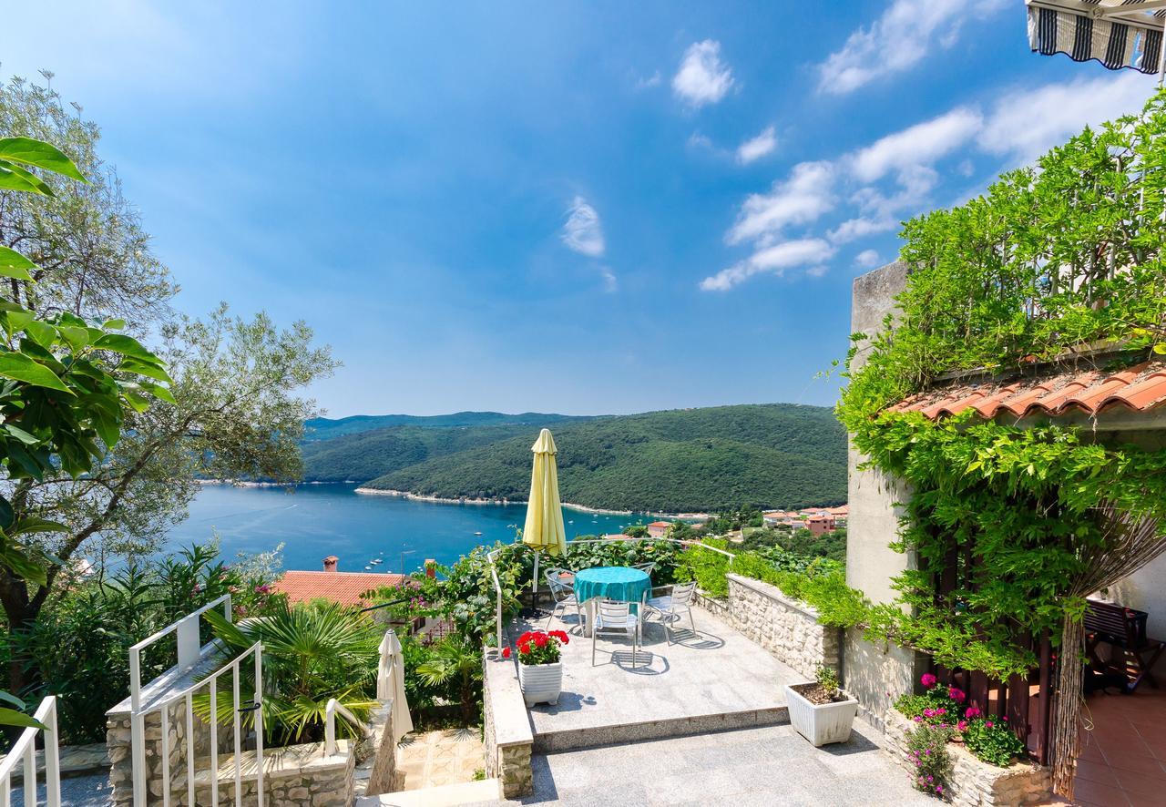 Apartments Mandica Rabac Exterior photo