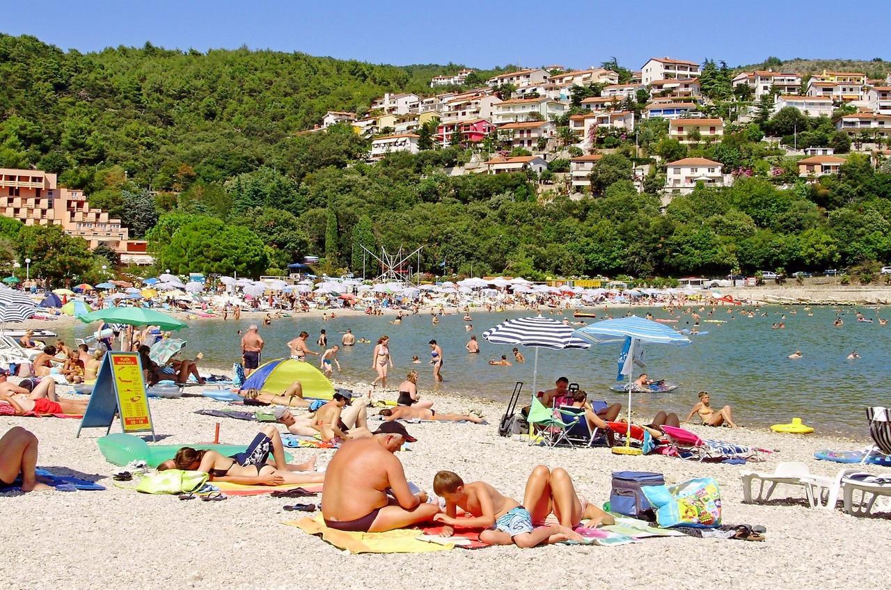 Apartments Mandica Rabac Exterior photo